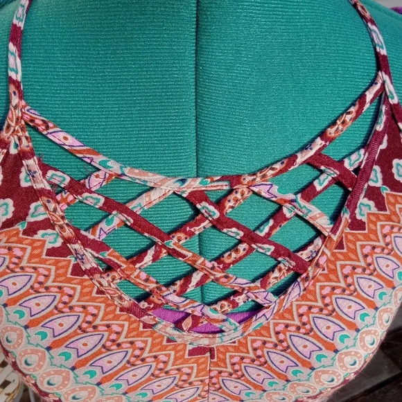 4/$15 Bundle of 3 Maurices Tank Tops Fancy Purple Plain Size Medium - Picture 3 of 15